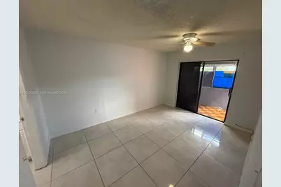 6675 W 4th Ave #402, Hialeah, FL 33012 - Photo 10