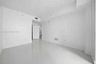 1900 N Bayshore Dr, Miami, FL 33132 - Photo 6