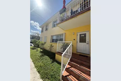 7720 Byron Ave #4, Miami Beach, FL 33141 - Photo 28