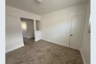 7720 Byron Ave #4, Miami Beach, FL 33141 - Photo 10