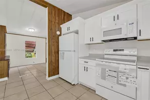 710 NW 217th Way, Pembroke Pines, FL 33029 - Photo 12