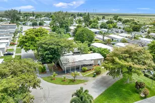 710 NW 217th Way, Pembroke Pines, FL 33029 - Photo 32