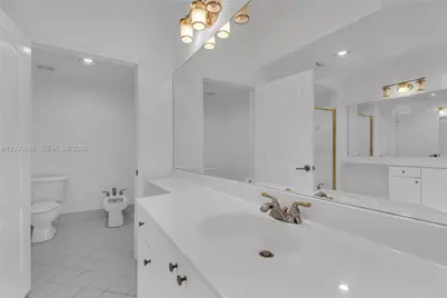 10710 NW 66th St #104, Doral, FL 33178 - Photo 30