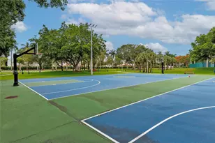 10710 NW 66th St, Doral, FL 33178 - Photo 38