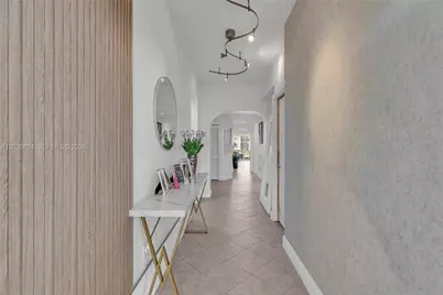 10710 NW 66th St #104, Doral, FL 33178 - Photo 16