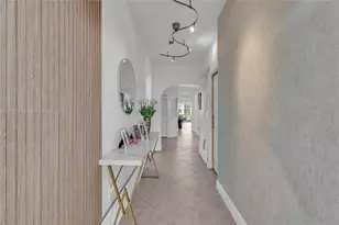 10710 NW 66th St, Doral, FL 33178 - Photo 16