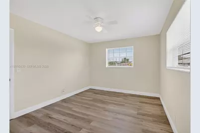 560 W 34th St, Riviera Beach, FL 33404 - Photo 14