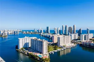 290 174th St, Sunny Isles Beach, FL 33160 - Photo 34