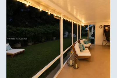 1183 NE 88th St, Miami, FL 33138 - Photo 12
