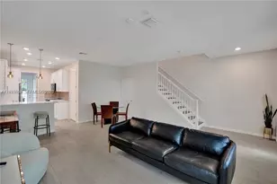 5140 Eucalyptus Dr, Hollywood, FL 33021 - Photo 2