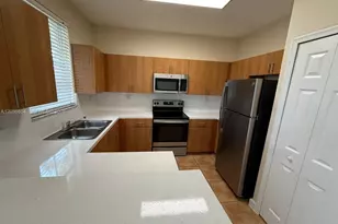 2462 SE 15th Ct, Homestead, FL 33035 - Photo 2