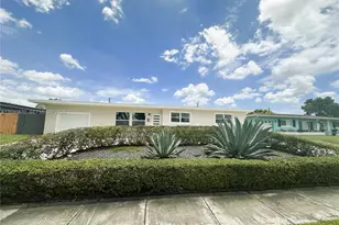 16123 SW 108th Ct, Miami, FL 33157 - Photo 2