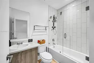 171 NW 158th St, Miami, FL 33169 - Photo 54