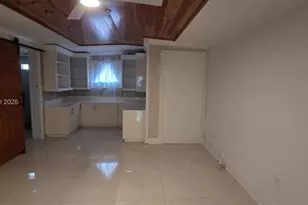 1310 N 70th Way, Hollywood, FL 33024 - Photo 10