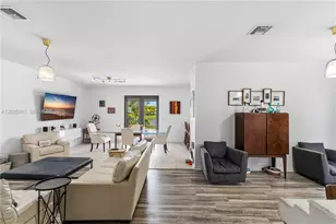 612 NE 193rd St, Miami, FL 33179 - Photo 42