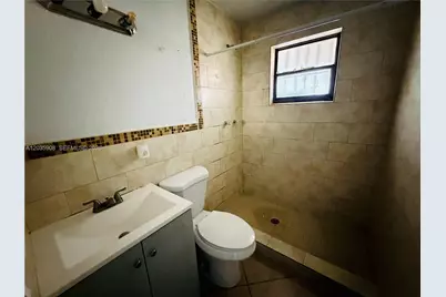 1550 E 10th Ave, Hialeah, FL 33010 - Photo 22