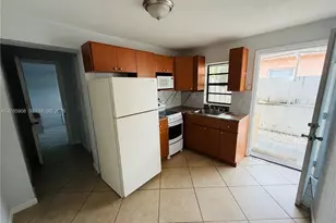 1550 E 10th Ave, Hialeah, FL 33010 - Photo 20