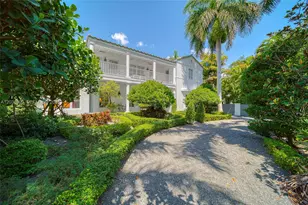 2534 Flamingo Dr, Miami Beach, FL 33140 - Photo 4