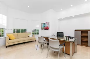 954 Sanibel Dr, Hollywood, FL 33019 - Photo 26