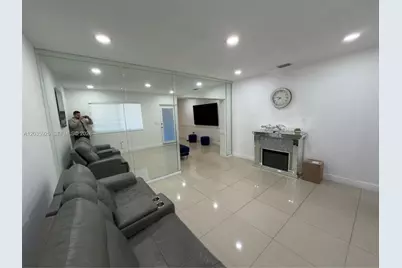 224 E 42nd St, Hialeah, FL 33013 - Photo 14