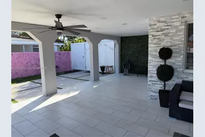 224 E 42nd St, Hialeah, FL 33013 - Photo 6
