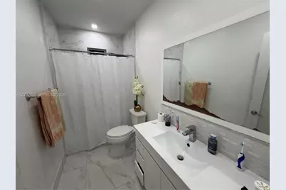 224 E 42nd St, Hialeah, FL 33013 - Photo 30