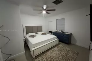 224 E 42nd St, Hialeah, FL 33013 - Photo 36