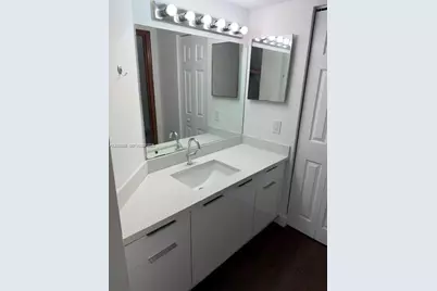 20910 SW 81st Pl, Cutler Bay, FL 33189 - Photo 10
