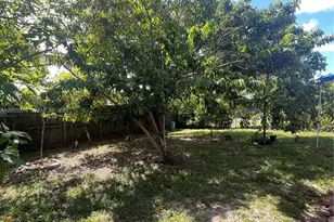 314 SW 79th Way, North Lauderdale, FL 33068 - Photo 16