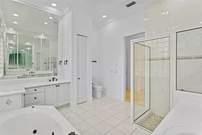 11021 Redhawk St, Plantation, FL 33324 - Photo 36