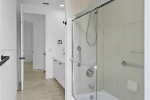 11021 Redhawk St, Plantation, FL 33324 - Photo 28