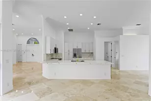 11021 Redhawk St, Plantation, FL 33324 - Photo 12
