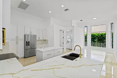 11021 Redhawk St, Plantation, FL 33324 - Photo 12