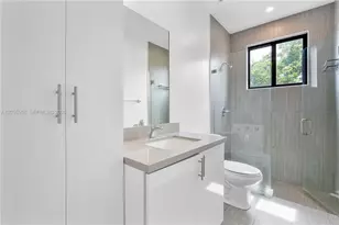 440 E 16th St, Hialeah, FL 33010 - Photo 18