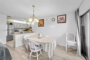 5839 La Pinata Blvd, Greenacres, FL 33463 - Photo 2