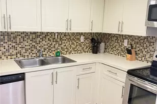 1717 N Bayshore Dr, Miami, FL 33132 - Photo 4