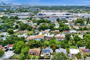 1042 NW 76th St, Miami, FL 33150 - Photo 12