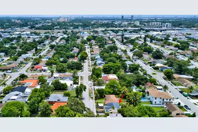 1042 NW 76th St, Miami, FL 33150 - Photo 14