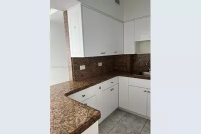 7441 Wayne Ave #8B, Miami Beach, FL 33141 - Photo 10