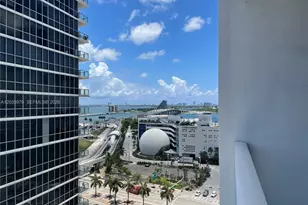 1040 Biscayne Blvd, Miami, FL 33132 - Photo 2