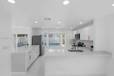 13209 NW 12th Ct, Sunrise, FL 33323 - Photo 8
