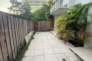 9611 SW 77th Ave, Miami, FL 33156 - Photo 12