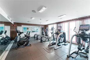 325 S Biscayne Blvd, Miami, FL 33131 - Photo 28