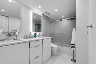 18151 NE 31st Ct, Aventura, FL 33160 - Photo 16