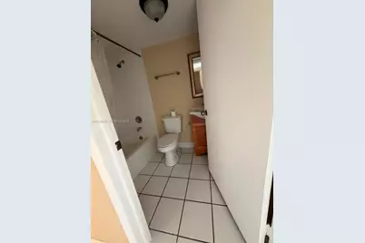 600 NW 32nd Pl #105, Miami, FL 33125 - Photo 10
