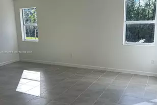 2342 SE 30th St, Homestead, FL 33035 - Photo 10