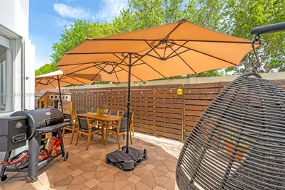 11203 NW 73rd Ter, Doral, FL 33178 - Photo 40