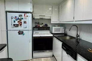 2940 NE 203rd St, Aventura, FL 33180 - Photo 1