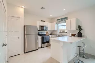 1366 NE 4th Ave, Florida City, FL 33034 - Photo 4