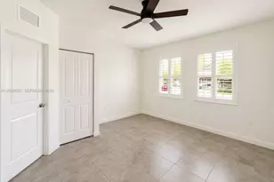 2450 SE 1st St, Homestead, FL 33033 - Photo 10